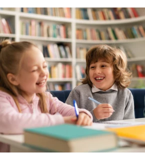 English Funland: Aprendendo e Brincando em Inglês!